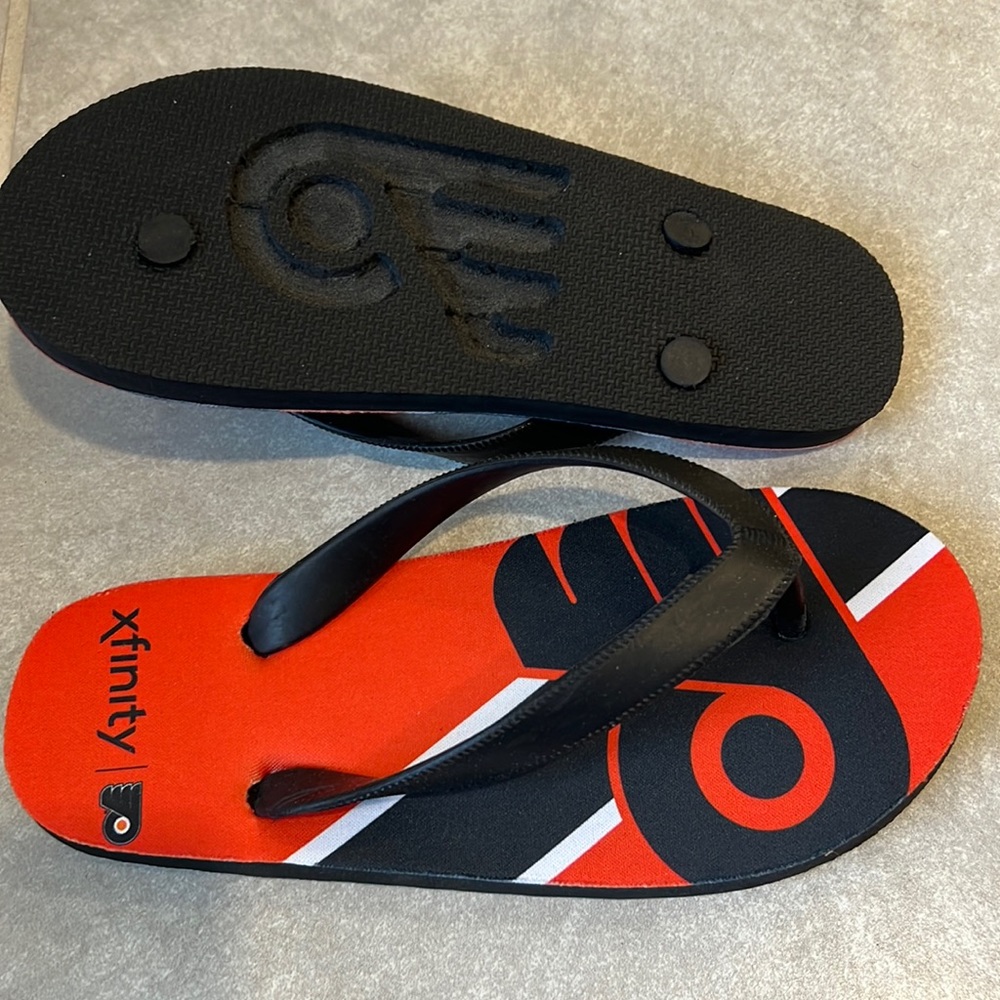 Philadelphia Flyers flip flops